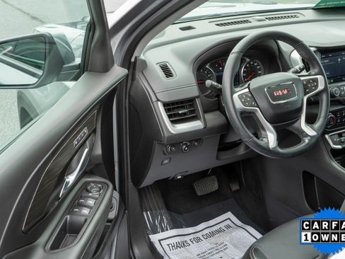 Used 2024 GMC Terrain SLT w/ LPO, Floor Liner Package FWD image 12