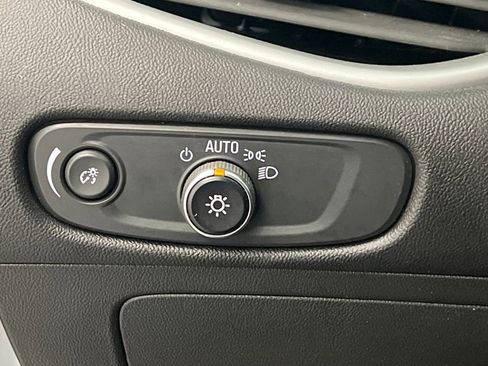 Used 2024 Chevrolet Malibu LT image 36