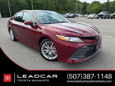 Used 2018 Toyota Camry XLE FWD image 1