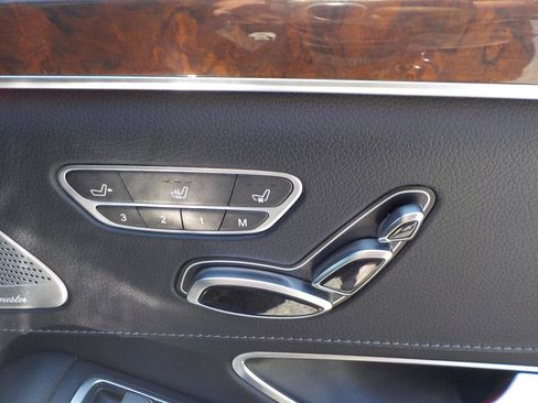 Used 2017 Mercedes-Benz S 550 4MATIC Sedan image 35