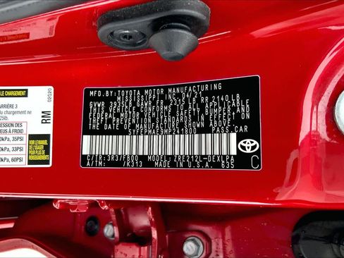 Used 2021 Toyota Corolla LE image 34