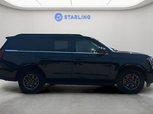 Used 2025 Ford Expedition Active AWD/4WD image 21