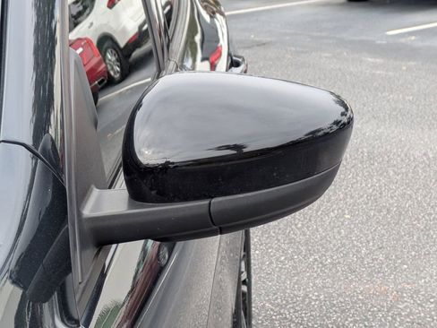 Used 2022 Ford Escape SE w/ SE Sport Appearance Package image 12