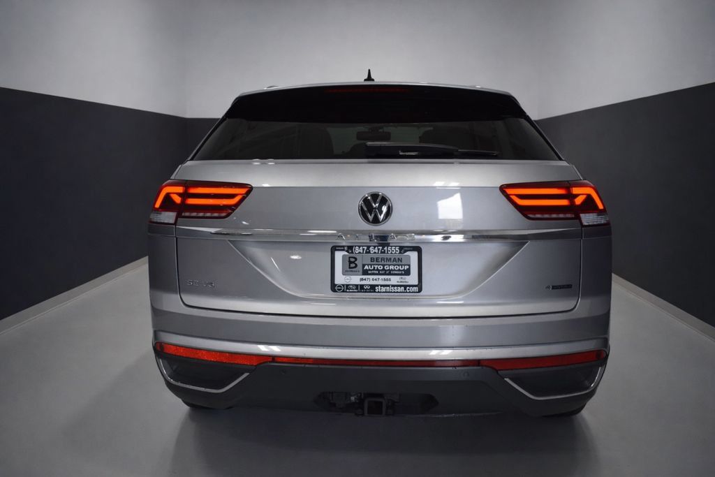 Used 2023 Volkswagen Atlas Cross Sport SE AWD/4WD image 9
