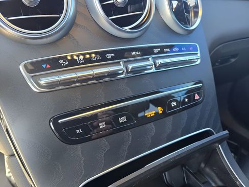 Used 2022 Mercedes-Benz GLC 300 4MATIC Coupe image 21