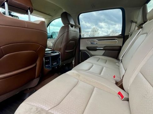 Used 2019 RAM 1500 Laramie image 10