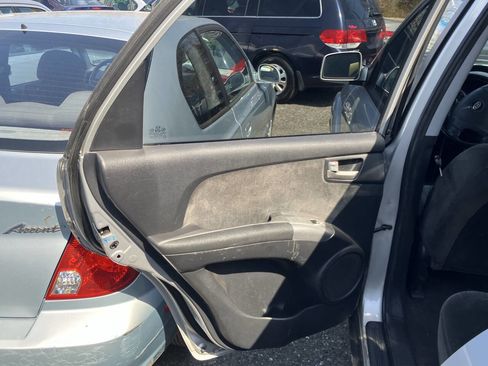 Used 2005 Kia Sportage 4WD V6 image 13