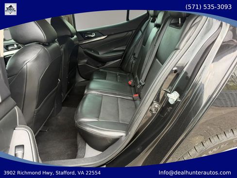 Used 2021 Nissan Maxima 3.5 SV w/ Floor Mat Group FWD image 18