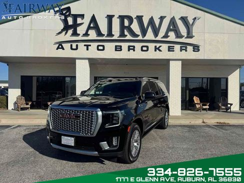 Used 2022 GMC Yukon XL Denali image 1