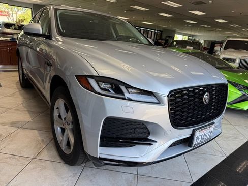 Used 2023 Jaguar F-PACE S AWD/4WD image 2