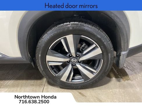 Used 2021 Nissan Rogue SL w/ Premium Package image 15