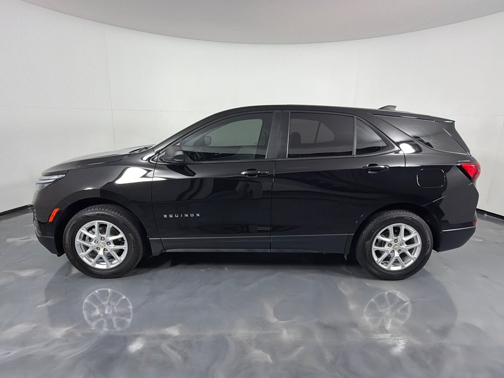 Used 2022 Chevrolet Equinox LS AWD/4WD image 8