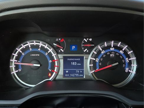 Used 2018 Toyota 4Runner Limited AWD/4WD image 23
