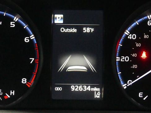 Used 2018 Toyota RAV4 LE w/ All Weather Liner Package image 31