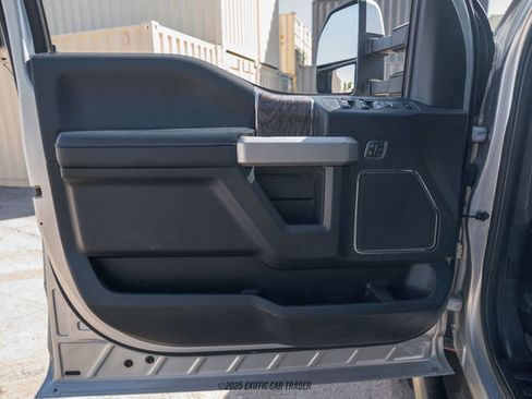 Used 2019 Ford F550 4x4 Crew Cab Super Duty image 33