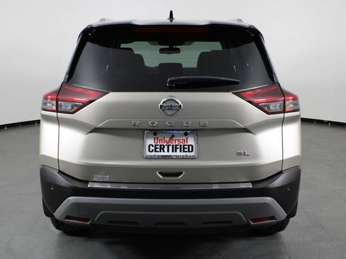 Used 2021 Nissan Rogue SL w/ Premium Package image 11