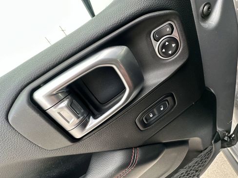 Used 2020 Jeep Gladiator Rubicon image 23