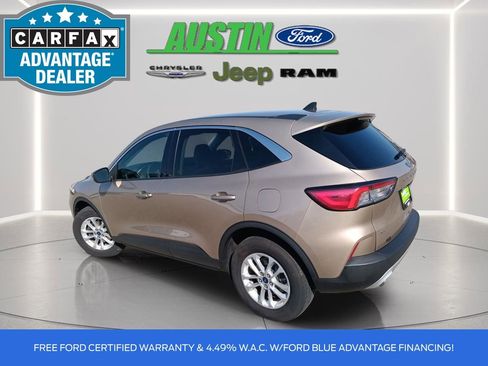 Certified 2021 Ford Escape SE w/ Cold Weather Package image 3