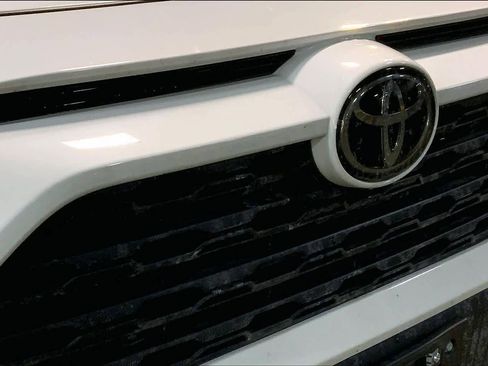 Used 2023 Toyota RAV4 LE image 29