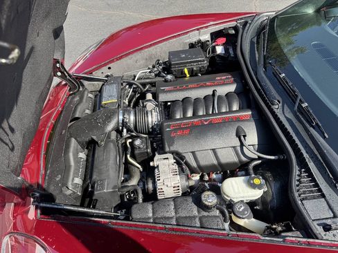 Used 2005 Chevrolet Corvette Convertible w/ Preferred Equipment Group RWD image 15
