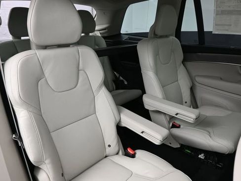 New 2026 Volvo XC90 B6 Ultra w/ Lounge Package AWD/4WD image 32