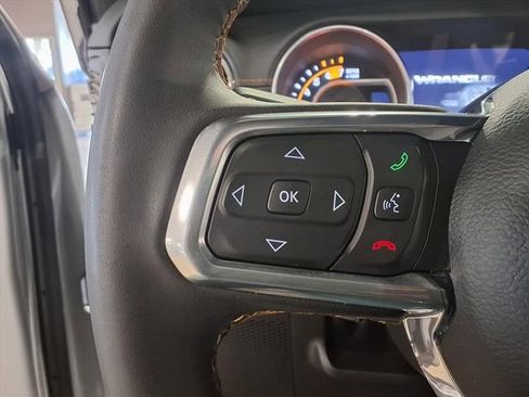 Used 2023 Jeep Wrangler Altitude image 19