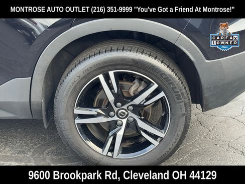 Used 2023 Volvo XC40 B5 Core image 53