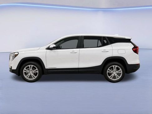 Used 2024 GMC Terrain SLE FWD image 4