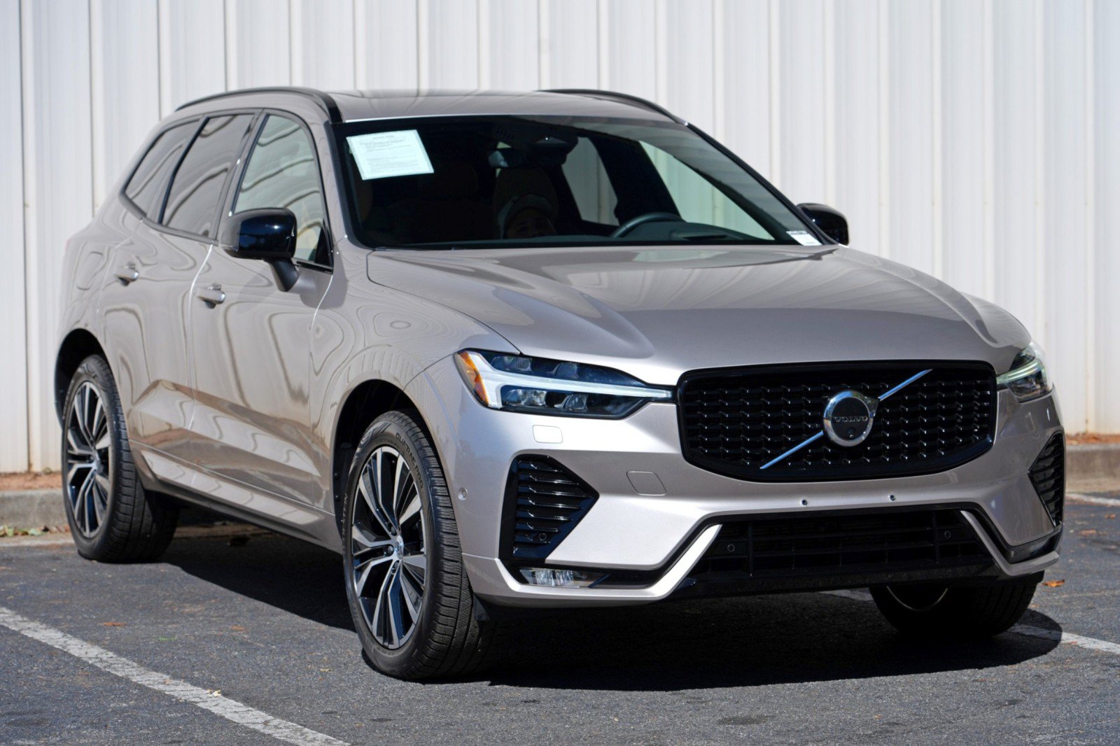 Used 2025 Volvo XC60 B5 Ultra w/ Protection Package Premier AWD/4WD image 54