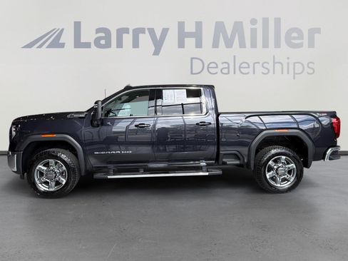 Used 2025 GMC Sierra 2500 SLE w/ SLE Value Package; AWD/4WD image 2