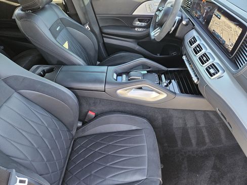 Used 2024 Mercedes-Benz GLS 63 AMG 4MATIC image 14