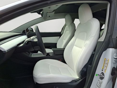 Used 2021 Tesla Model 3 Standard Range Plus image 14