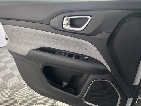 New 2026 Jeep Compass Latitude image 25