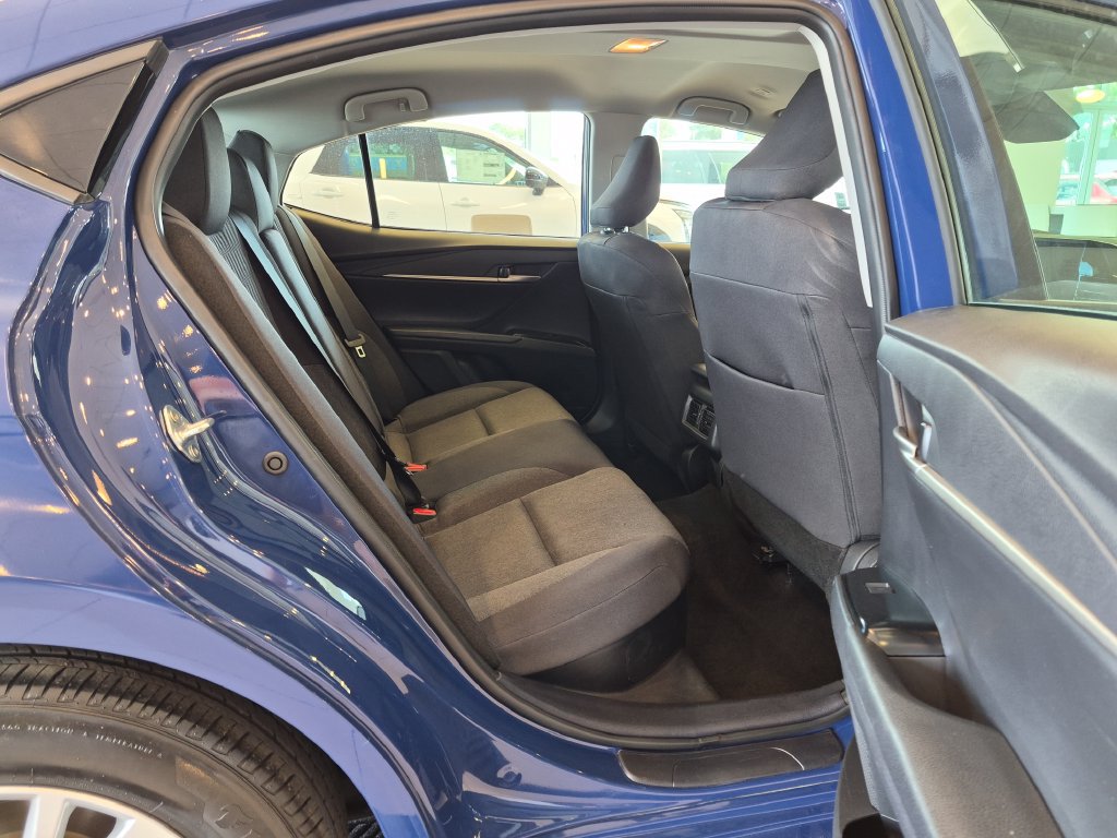 Used 2025 Toyota Camry LE FWD image 26