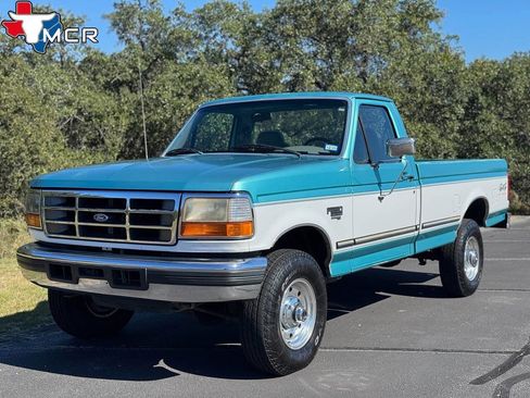 Used 1997 Ford F250 4x4 Regular Cab Heavy Duty image 4