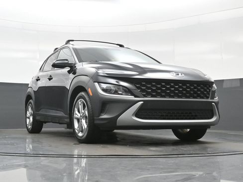 Certified 2023 Hyundai Kona SEL AWD/4WD image 33