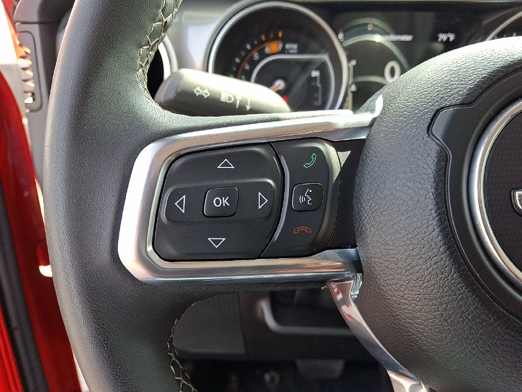 Used 2023 Jeep Wrangler Unlimited Sahara AWD/4WD image 21