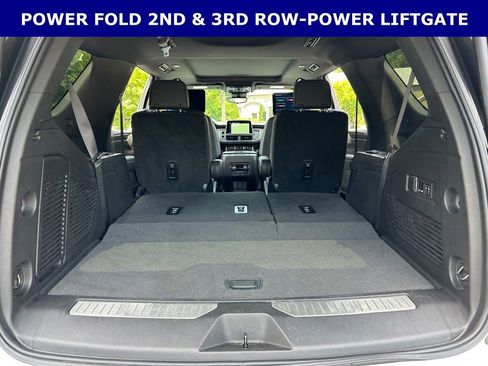 Used 2024 Chevrolet Tahoe High Country AWD/4WD image 21