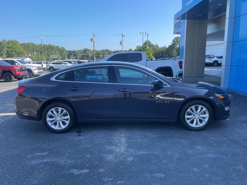 Certified 2025 Chevrolet Malibu LT FWD image 2