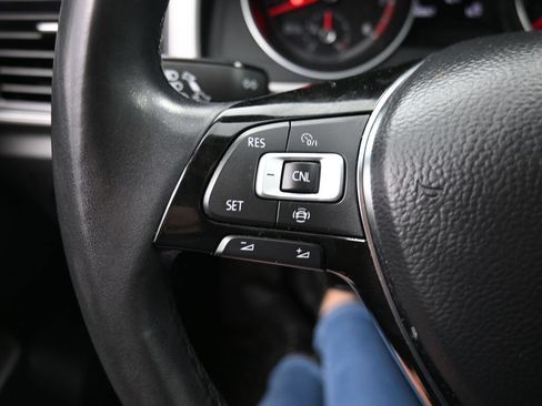 Used 2019 Volkswagen Atlas SE FWD image 12