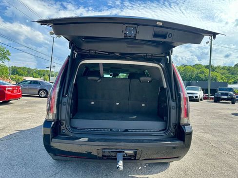 Used 2015 Cadillac Escalade Luxury AWD/4WD image 4