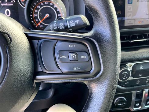 Used 2026 Jeep Wrangler Sport AWD/4WD image 25