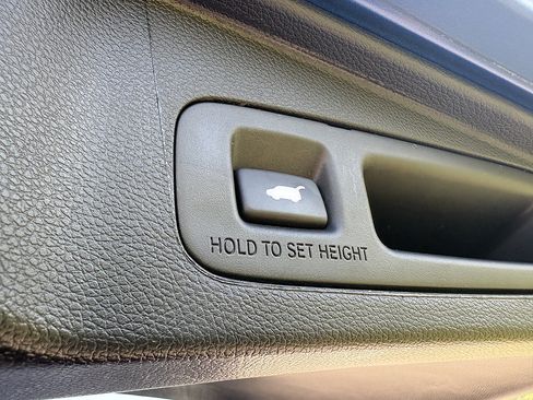 Used 2022 Honda CR-V Touring image 16