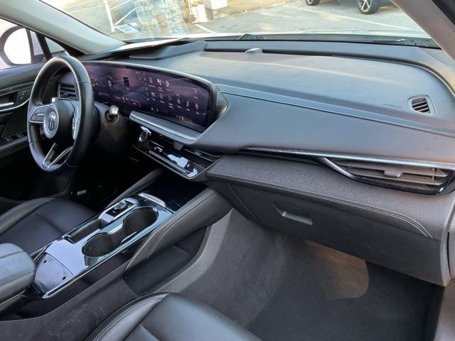 Used 2024 Buick Envision Preferred AWD/4WD image 20