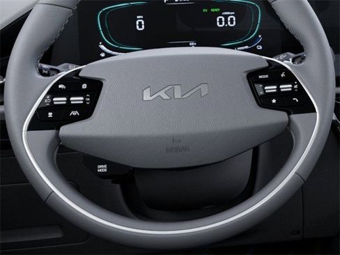 New 2025 Kia Niro EX Touring image 22