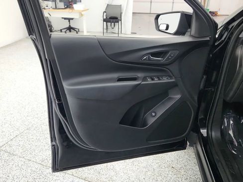 Used 2022 Chevrolet Equinox LT image 31