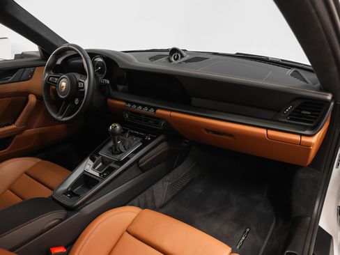 Certified 2023 Porsche 911 GT3 RWD image 33