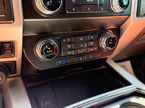 Used 2020 Ford F250 King Ranch w/ Chrome Package AWD/4WD image 28