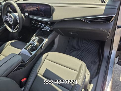 Used 2024 Buick Envision Preferred AWD/4WD image 18