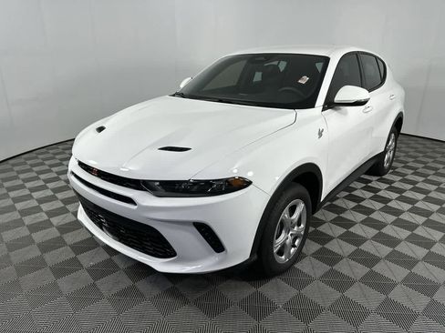 Used 2024 Dodge Hornet GT AWD/4WD image 7